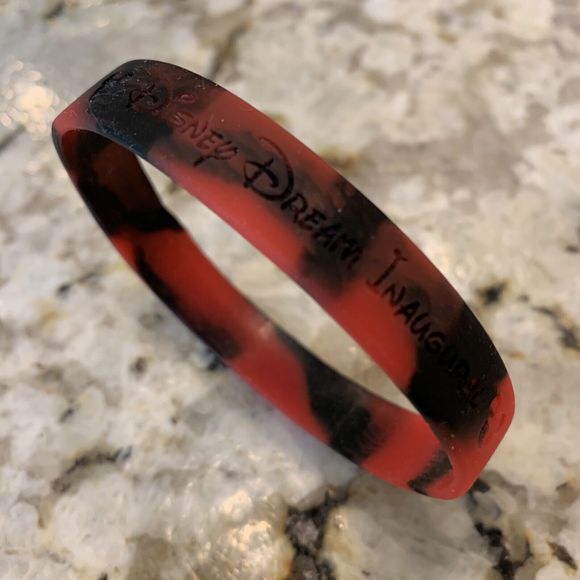 Disney Dream INAUGURAL Rubber Silicone Sport Bracelet Mouse Ears Red & Black NOS - Picture 1 of 7